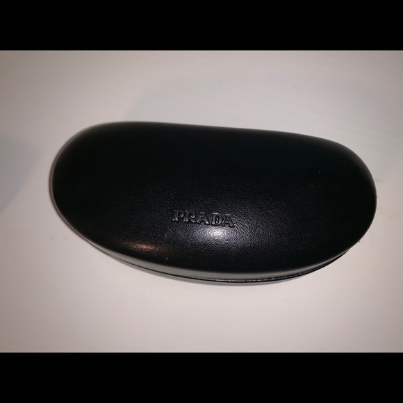 PRADA sunglasses w/Prada case 😎👨🏻👩🏻 - Picture 5 of 7